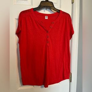Womens old navy tshirt
